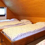 Planinska Koca Na Gozdu * Kranjska Gora