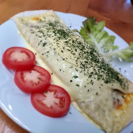 Planinska Koca Na Gozdu *