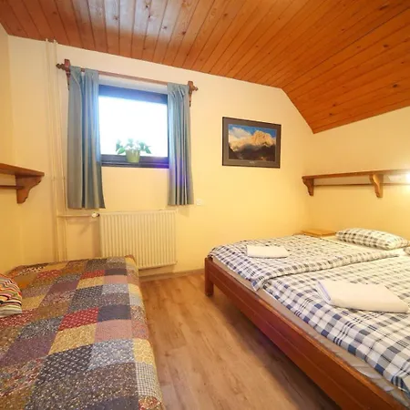 Planinska Koca Na Gozdu Affittacamere Kranjska Gora