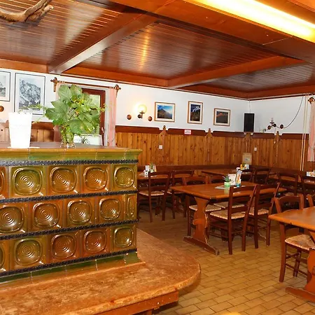 Planinska Koca Na Gozdu Affittacamere Kranjska Gora