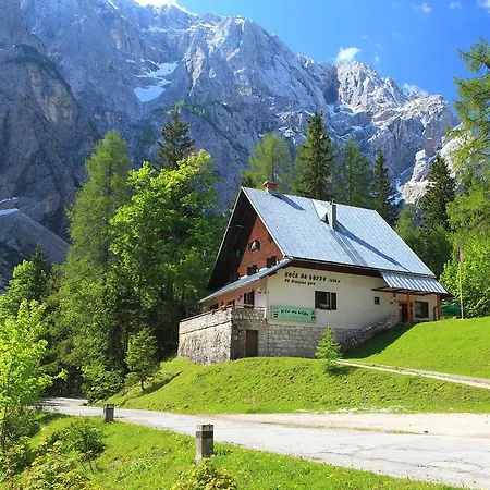 Planinska Koca Na Gozdu * Kranjska Gora