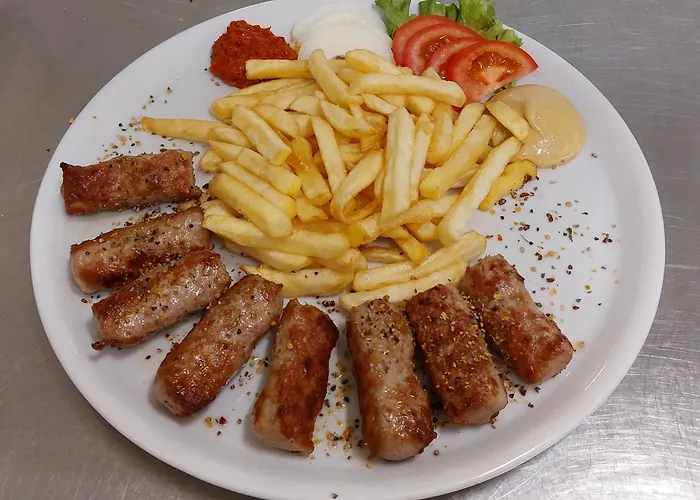 Planinska Koca Na Gozdu בית הארחה