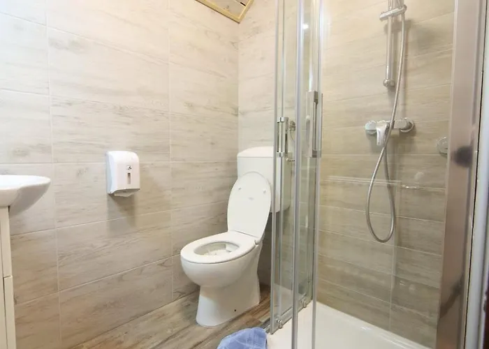 Planinska Koca Na Gozdu