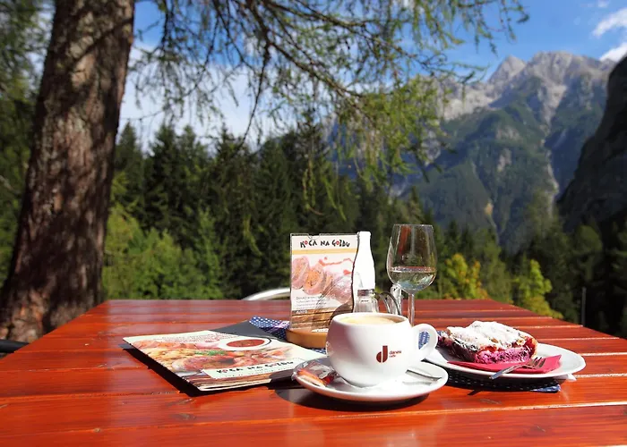 Planinska Koca Na Gozdu * Kranjska Gora