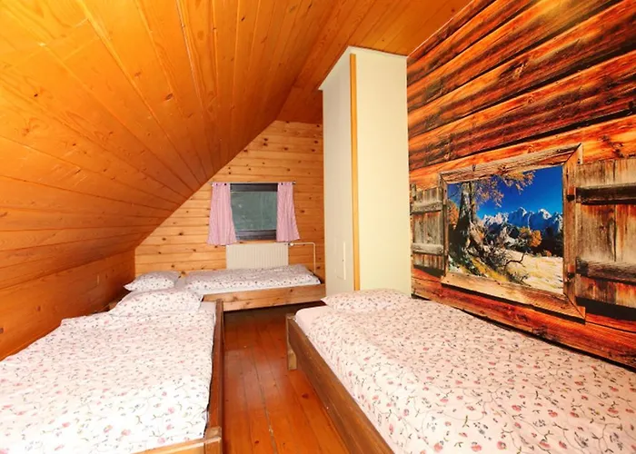 Hiša za goste Planinska Koca Na Gozdu