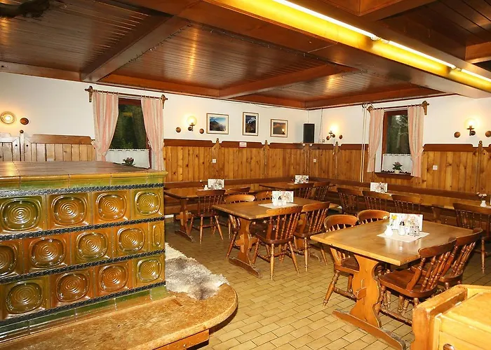 Hiša za goste Planinska Koca Na Gozdu